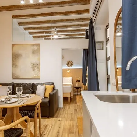 アパート Almirall B1